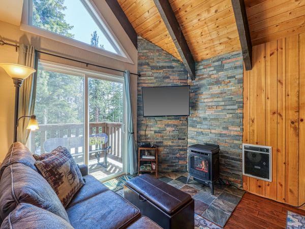 Yosemite Area Home 984675