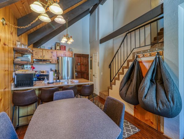 Yosemite Area Home 984675