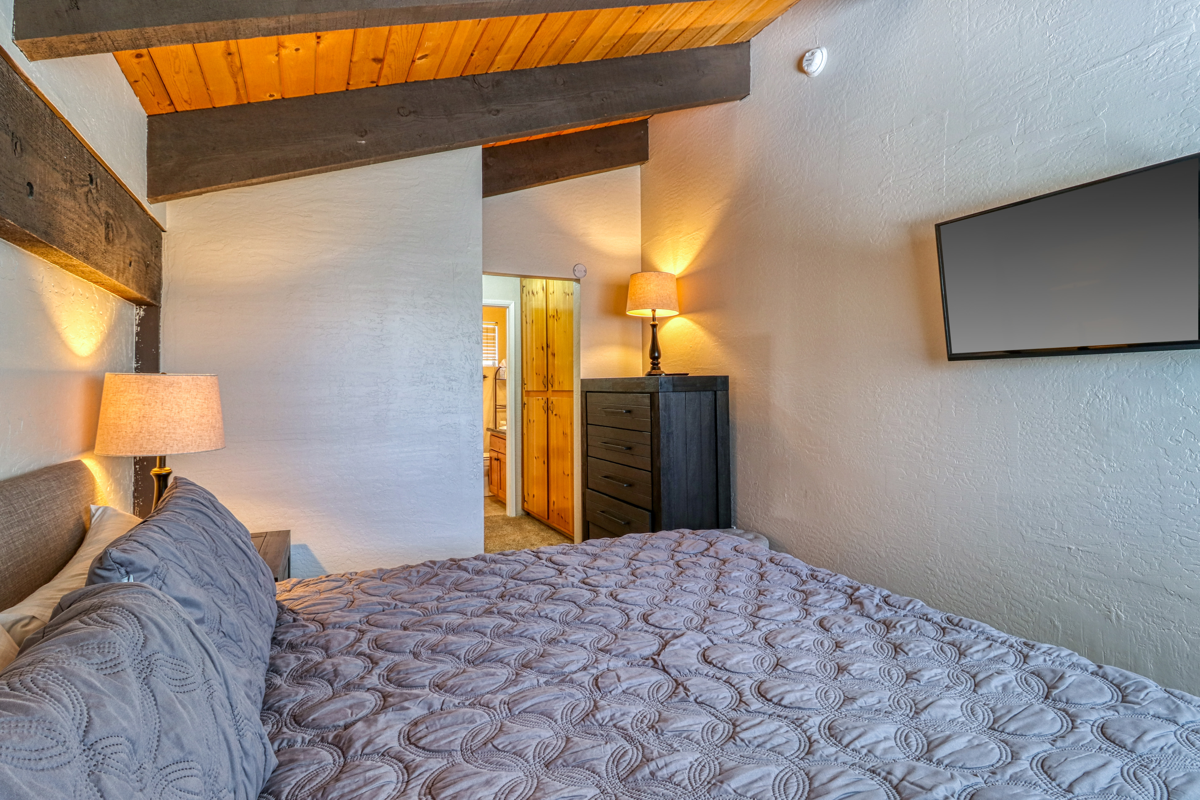 Yosemite Area Home 984675