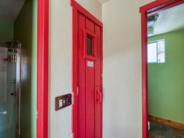 Yosemite Area Home 984675