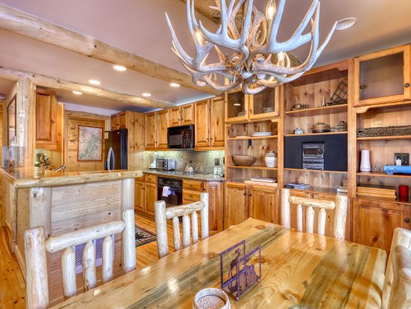 Yosemite Area Home 984676