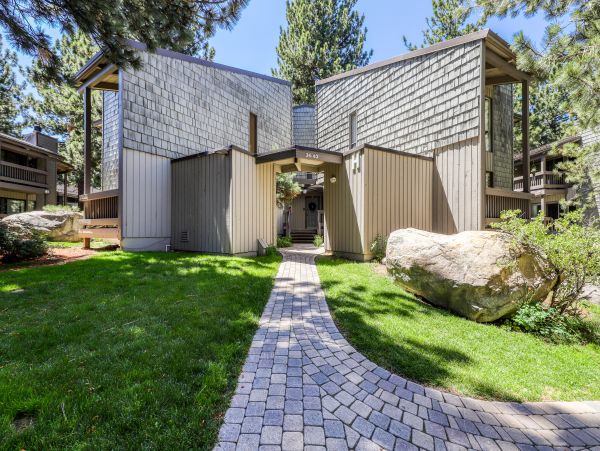 Yosemite Area Home 984677