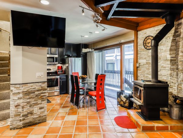 Yosemite Area Home 984677