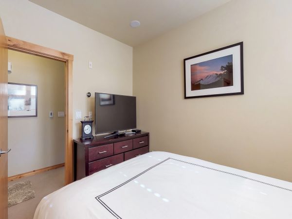 Yosemite Area Home 984678