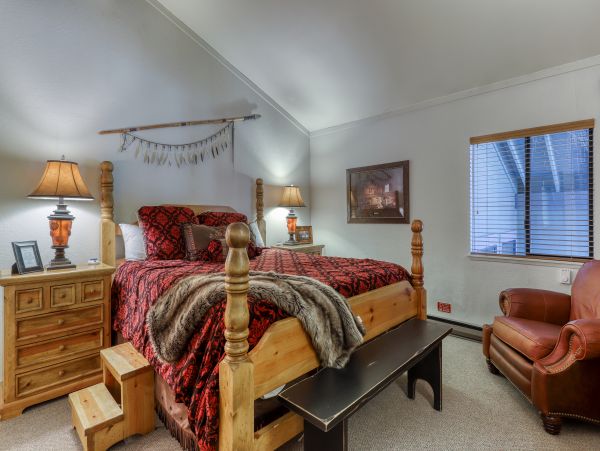 Yosemite Area Home 984679
