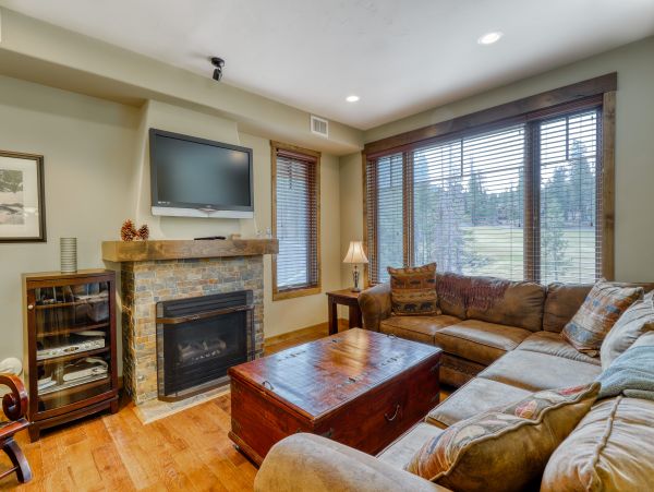 Yosemite Area Home 984680