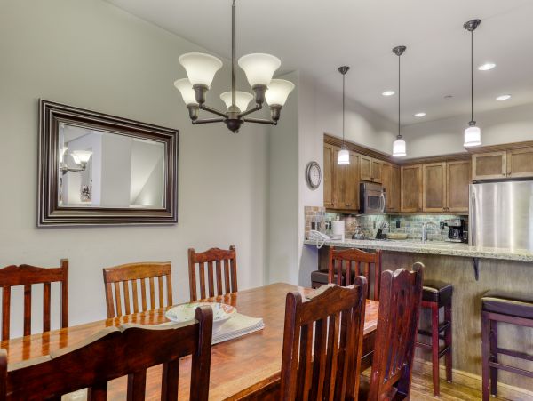 Yosemite Area Home 984680