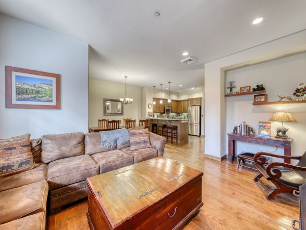 Yosemite Area Home 984680