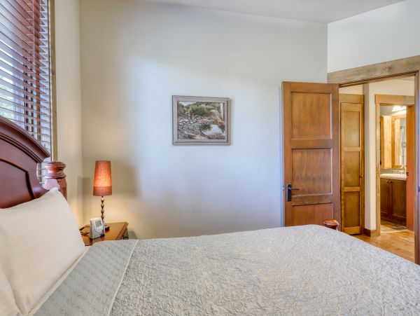 Yosemite Area Home 984680