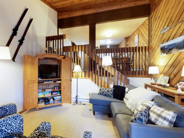 Yosemite Area Home 984681