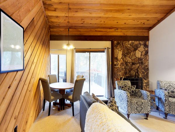 Yosemite Area Home 984681