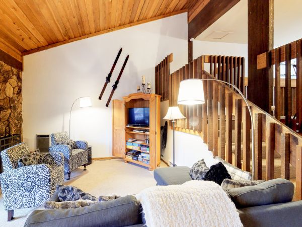 Yosemite Area Home 984681