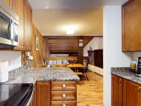 Yosemite Area Home 984681