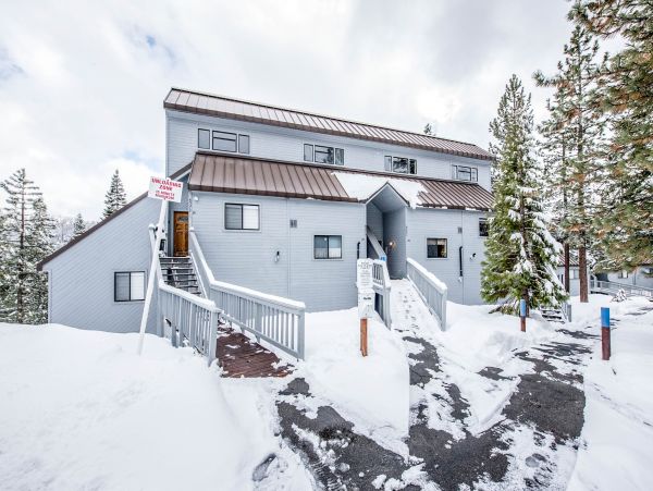Yosemite Area Home 984682