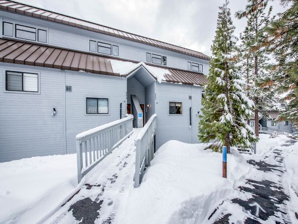 Yosemite Area Home 984682