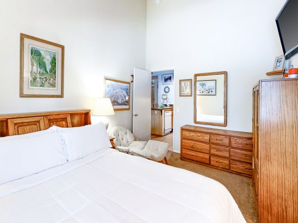 Yosemite Area Home 984683