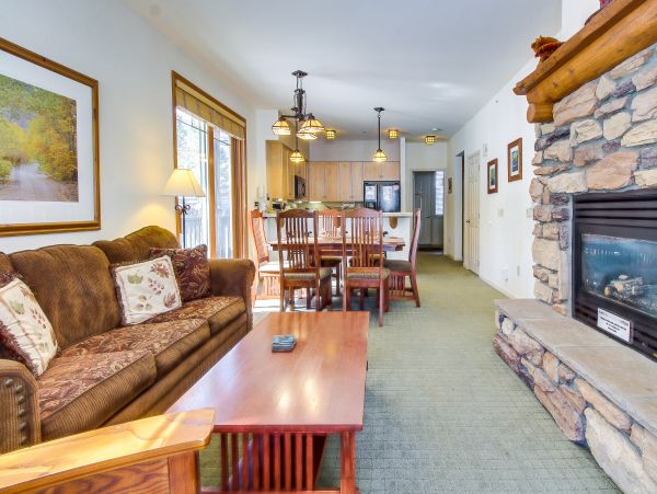 Yosemite Area Home 984684