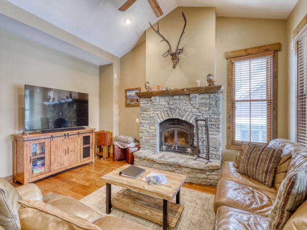 Yosemite Area Home 984685