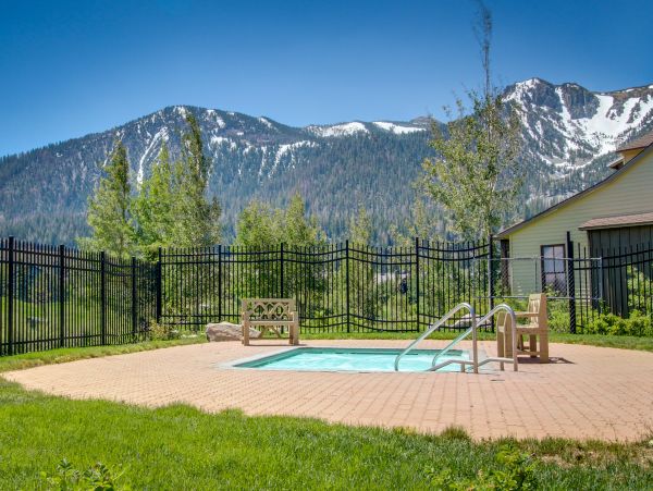 Yosemite Area Home 984685