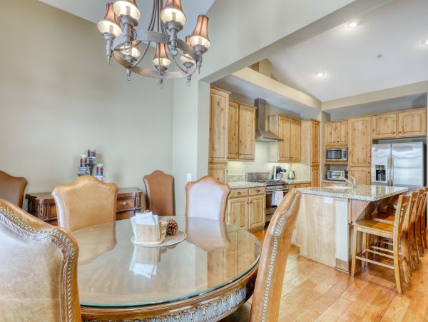 Yosemite Area Home 984685