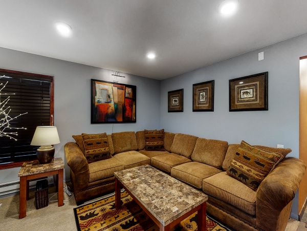 Yosemite Area Home 984686