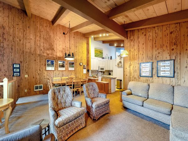 Yosemite Area Home 984687