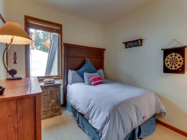 Yosemite Area Home 984688