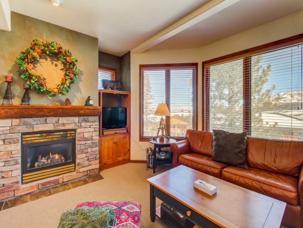 Yosemite Area Home 984689