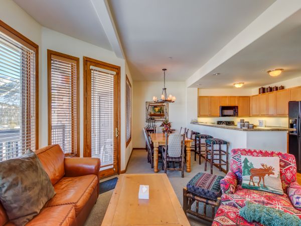 Yosemite Area Home 984689