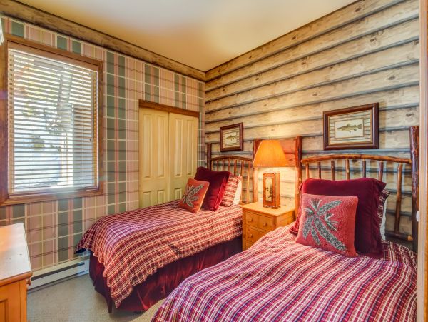 Yosemite Area Home 984689