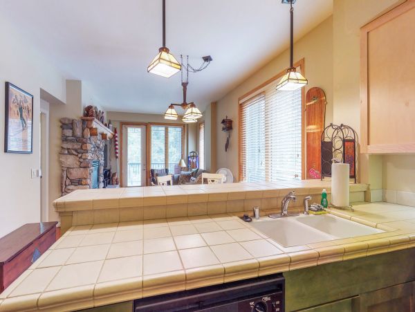 Yosemite Area Home 984690