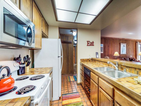 Yosemite Area Home 984691