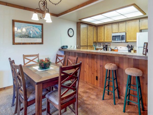 Yosemite Area Home 984691