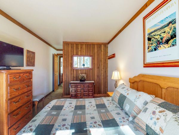 Yosemite Area Home 984691
