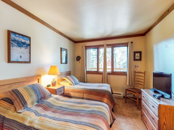 Yosemite Area Home 984691