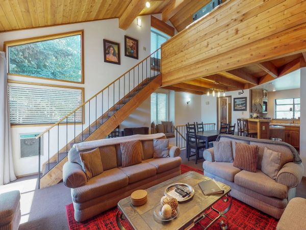 Yosemite Area Home 984692