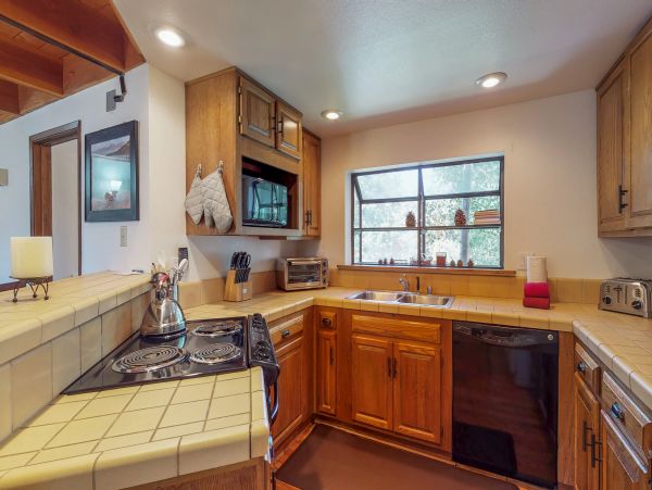 Yosemite Area Home 984692