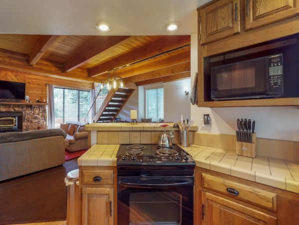 Yosemite Area Home 984692