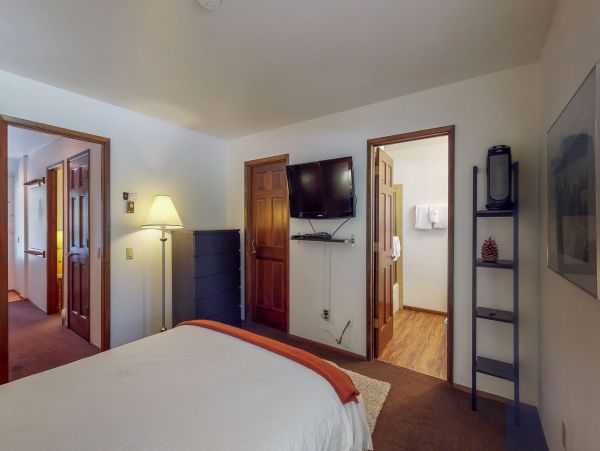 Yosemite Area Home 984692