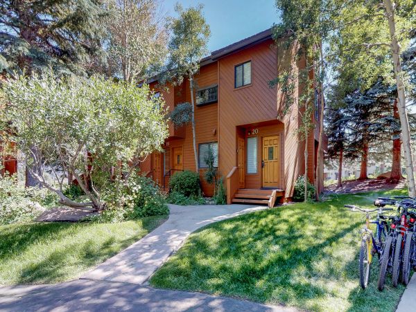 Yosemite Area Home 984692