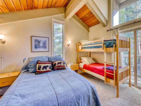 Yosemite Area Home 984693