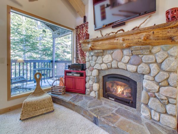 Yosemite Area Home 984694