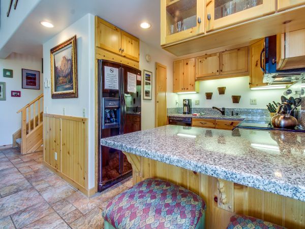 Yosemite Area Home 984694