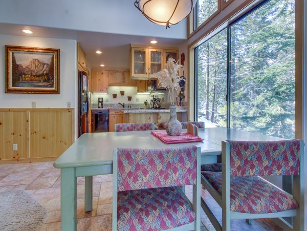 Yosemite Area Home 984694