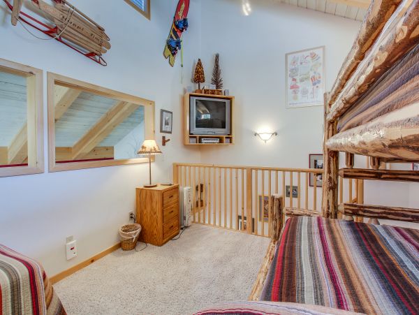 Yosemite Area Home 984694