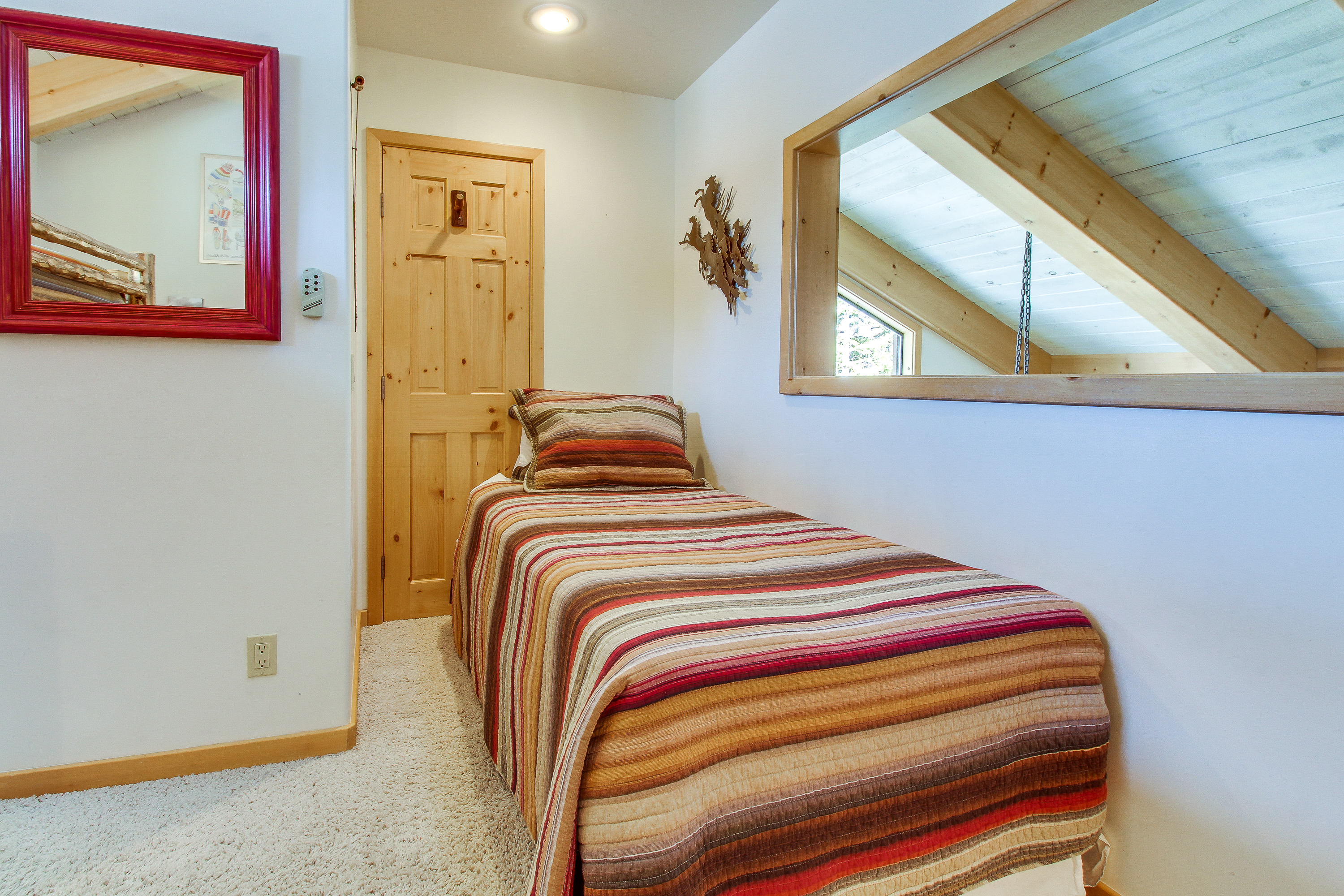 Yosemite Area Home 984694