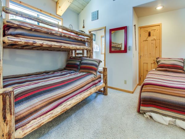 Yosemite Area Home 984694