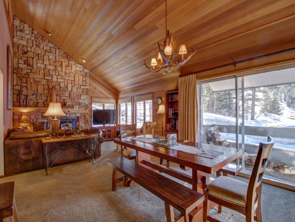Yosemite Area Home 984695