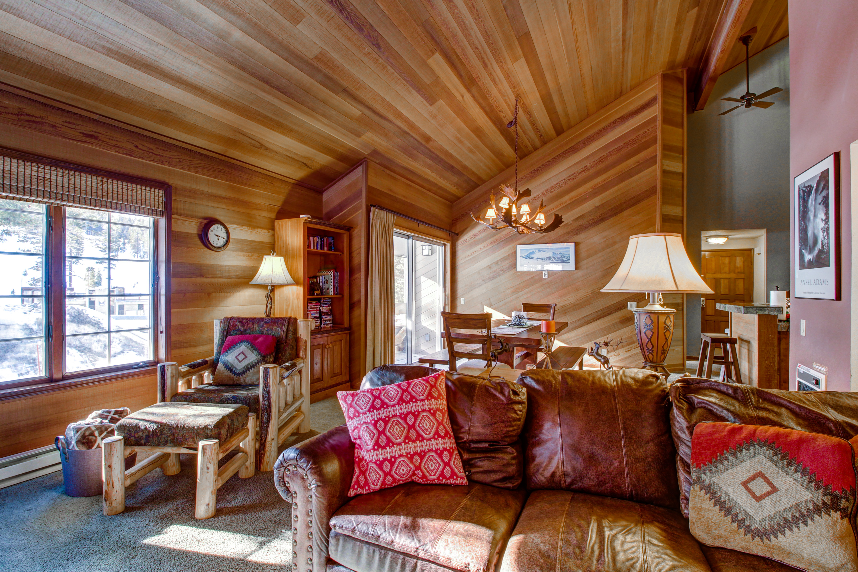 Yosemite Area Home 984695