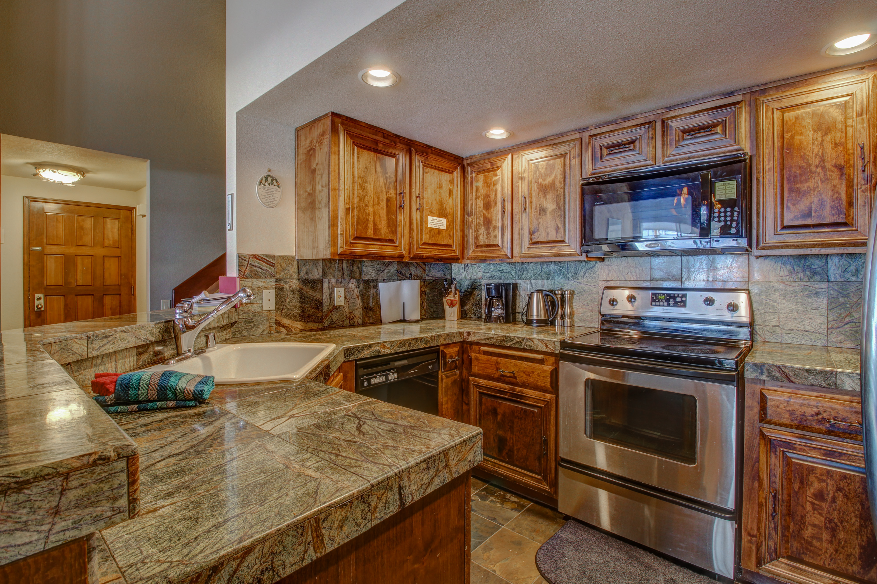 Yosemite Area Home 984695
